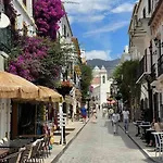 Hermoso En Casco Antiguo De ! Apartament