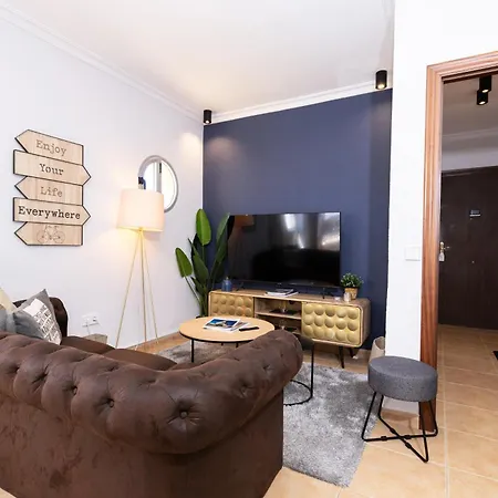 Hermoso En Casco Antiguo De ! מארבלה