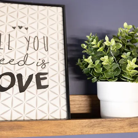 Hermoso En Casco Antiguo De ! * 马尔韦利亚