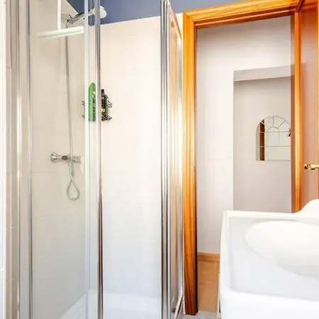 Hermoso En Casco Antiguo De ! 마르베야